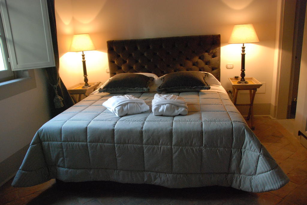 פיאטרה סנטה B&B Pieve Degli Artisti חדר תמונה